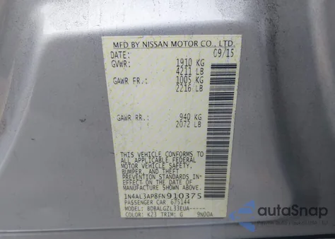 2015 Nissan Altima 2.5 S z USA, uszkodzony, nr VIN 1N4AL3AP8FN910375